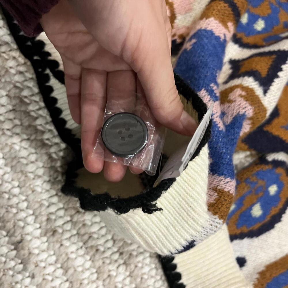 FARM RIO Mixed Ikat Hearts Knit Cardigan - Picture 7 of 8